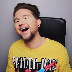 youtuber Ricky Dillon photo