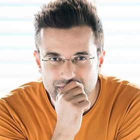 youtuber Sandeep Maheshwari photo