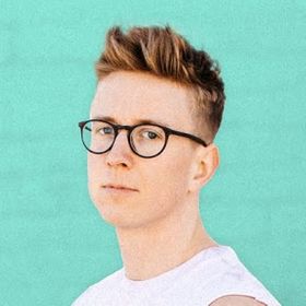 youtuber Tyler Oakley photo